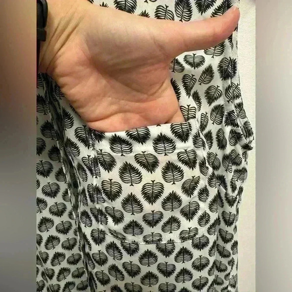 Liz Claiborne women’s button down sleeveless blouse white and black size medium - Picture 5 of 10